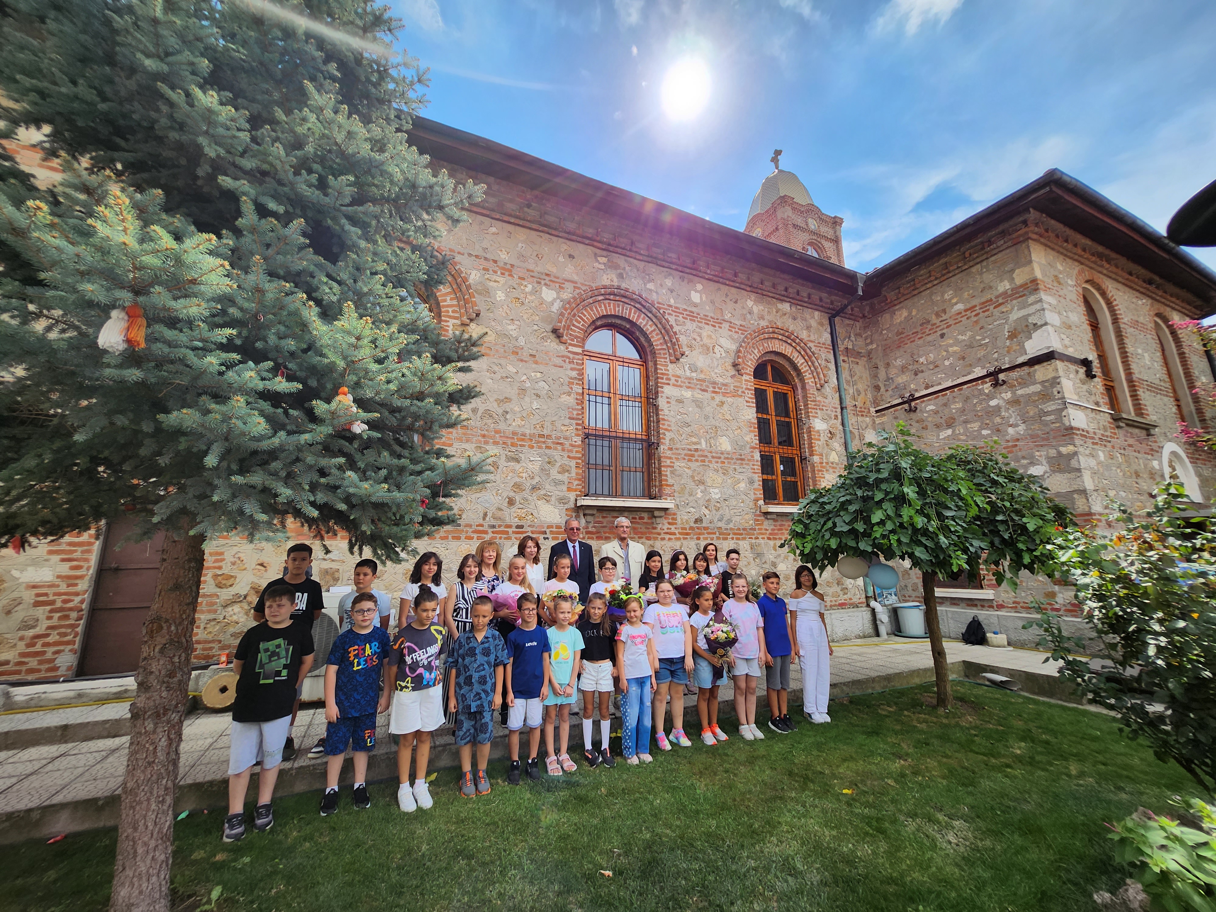 Тържествено откриване на учебната 2023/2024 година в българското неделно училище „Отец Александър Чъкърък” в град Одрин